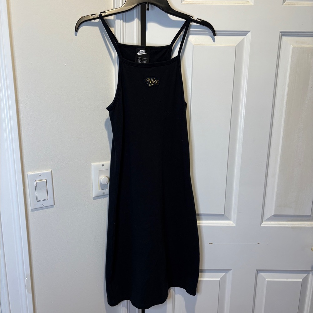Nike Women’s Sportswear Femme Dress